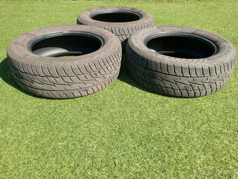 Predám zimné pneu 215/60R16 - 2