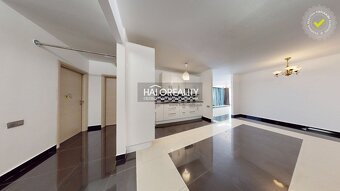 HALO reality - Predaj, trojizbový byt Bratislava Karlova Ves - 2
