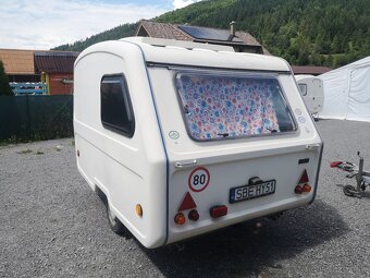 Niewiadow N126 E brzdeny 580kg - 2