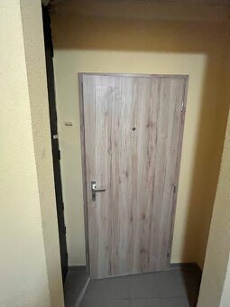Prenajmem garzonku na Medvedzi - 2