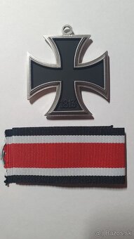 Vyznamenanie , Slovensky stat , zelezny kriz , odznak - 2