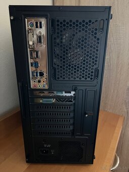 PC zostava – i3-8100 / RX 580 / 16 GB RAM / EVGA 750W - 2