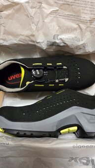 Bezpecnostna obuv nova  UVEX velkost 42 - 2