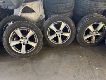 Predam celorocne pneu GRIPMAX a Disky DEZENT >>>225/60 R17 - 2