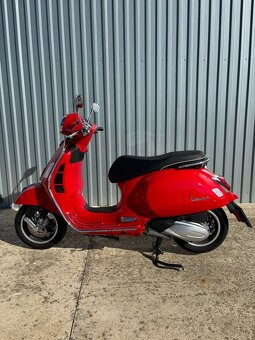 Vespa 300GTS - 2