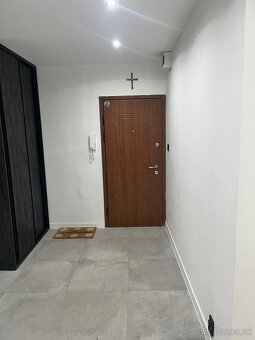 Strážske Prenájom 3 izbového bytu - 2