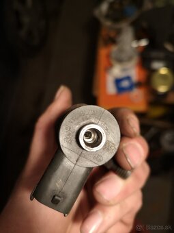 Predám vstreky 1.9 jtdm - 2