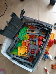 Lego elektrický vlacik - 2