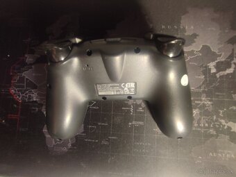Ovládač ps4 - 2