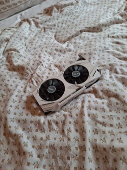 GTX 1070 8GB - 2