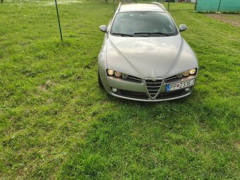 Predám Alfa Romeo 159 1.9.jtd.110kw verzia tí - 2