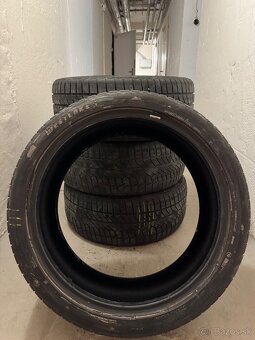 Zimné pneumatiky 235/40 R19 - 2