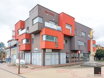 ATRAKTÍVNY PRIESTOR NA OBCHOD, KLIENTSKÉ CENTRUM ALEBO KANCE - 2