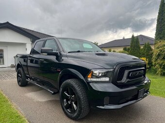 Dodge Ram 1500 5.7 HEMI 4X4 - 2016 - 2