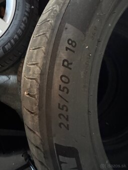 MICHELIN 225/50 R18 - 2