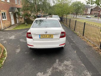 Skoda octavia 3 1,6tdi Dovoz GB - 2