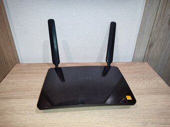 TPLINK MR200 Flybox Orange 4G wifi router - 2