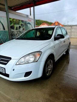 KIA Ceed 2009 1.4 77Kw - 2