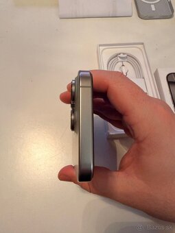 iPhone 16 Pro 256GB Natural Titanium - 2