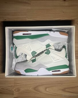 Jordan 4 Retro Pine Green - 2