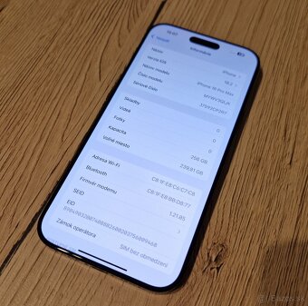 Apple iphone 16 pro max 256gb čierny titan - 2