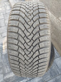 225/45 R17 - 2