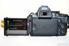 Nikon D5200 + příslušenství - 2