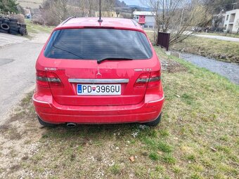 Mercedes Benz B - 2