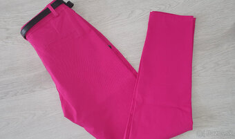Nohavice vo farbe magenta v.L - 2