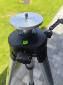 Predám nepoužívaný statív Dewalt DE0841 - 2