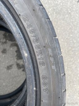 Bridgestone 245/35R18 - 2