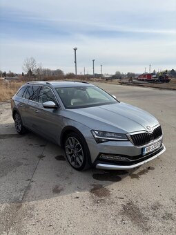 Škoda Superb Scout - 2