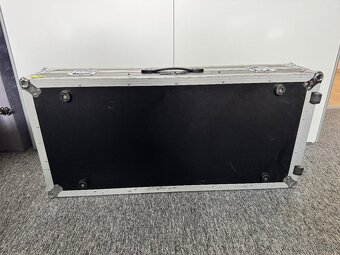 Case Player/mix set. - 2