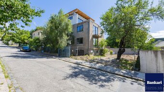 Je to bývanie v centre, či vila v prírodnom prostredí Bôriku - 2