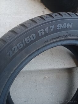 Kumho zimne 225/50r17 - 2