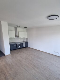 Prenájom 3-izbového bytu (3+kk), Bytča – centrum, BD Popper - 2