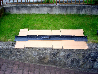 Predám laminátovú lištu na prah zadných dverí na Ducato 250 - 2