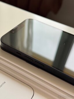 iPhone 13, Midnight, 256GB - 2