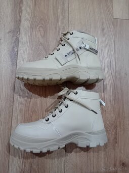 Dievčenské zimné čižmy, velk. 35 - 2