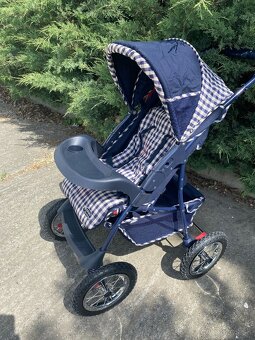 športový kočík s nafukovacími kolieskami STEGGI - 2