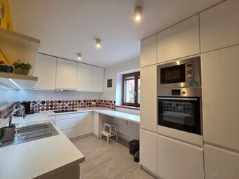 LUXUSNÝ BYT S BALKÓNOM - PRENÁJOM - 2