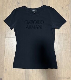 Emporio Armani tričko IT38 / 34 naša čierne - 2