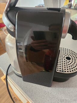 Nespresso kavovar - 2