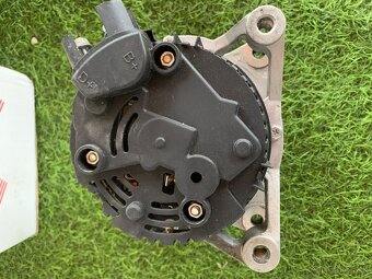 Predám alternátor Peugeot - 2