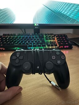 Predám PS4 Dualshock - 2