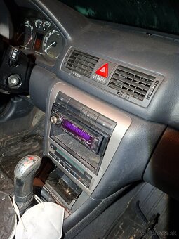 rozpredam interier Skoda Octavia - 2