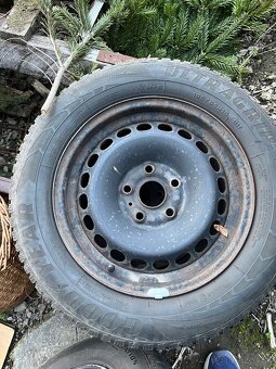 Zimné pneu s plechovými diskami - 2