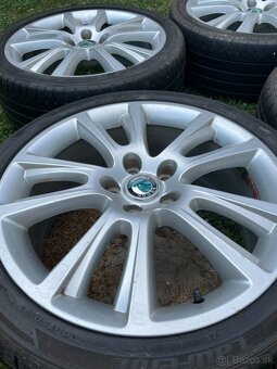 Predám originálne elektróny Škoda Octavia 225/40 ZR18 - 2