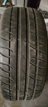 215/55 R16 93v - 2