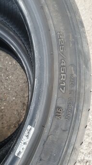 225/45R17 - 2
